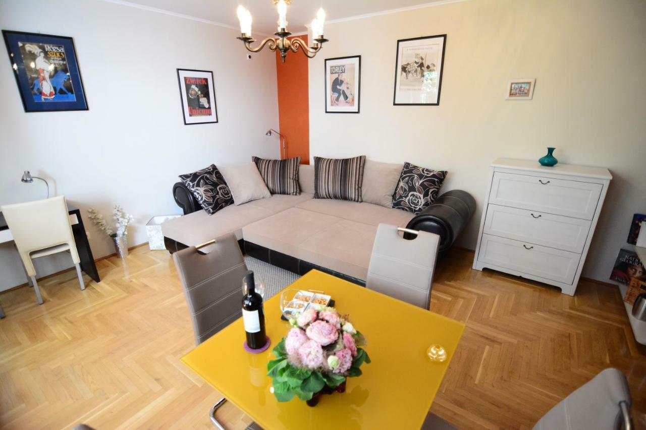 Appartement Downtown Garden Isle In Urban Style-Free Parking à Budapest Extérieur photo