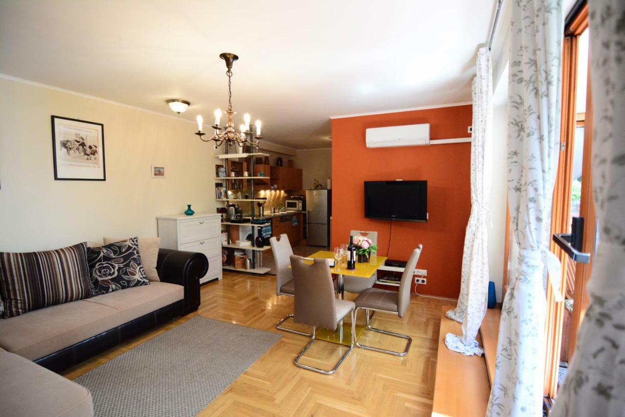 Appartement Downtown Garden Isle In Urban Style-Free Parking à Budapest Extérieur photo